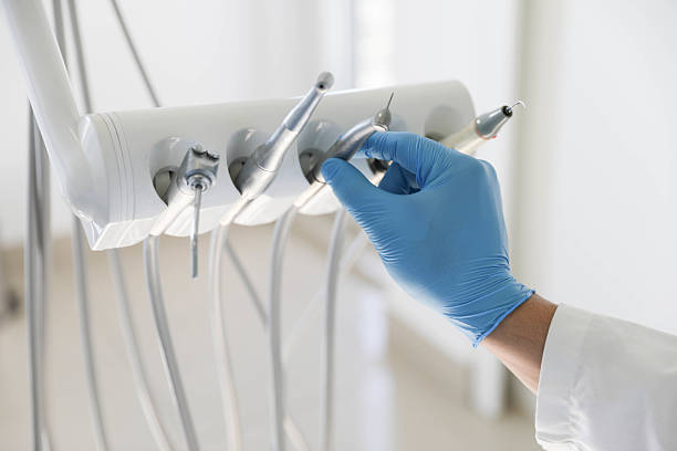 Professional Emergency Dentist technician working in Princeville, IL